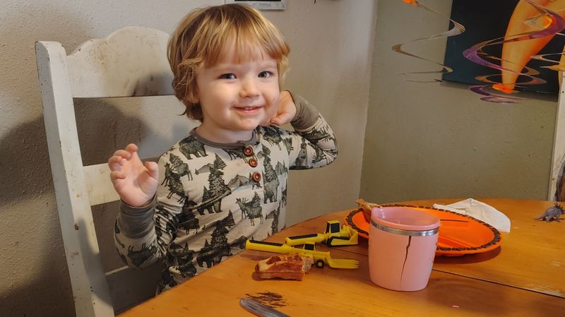 Random uploaded frame image